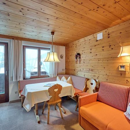 Appartementhaus Holiday Lech Extérieur photo