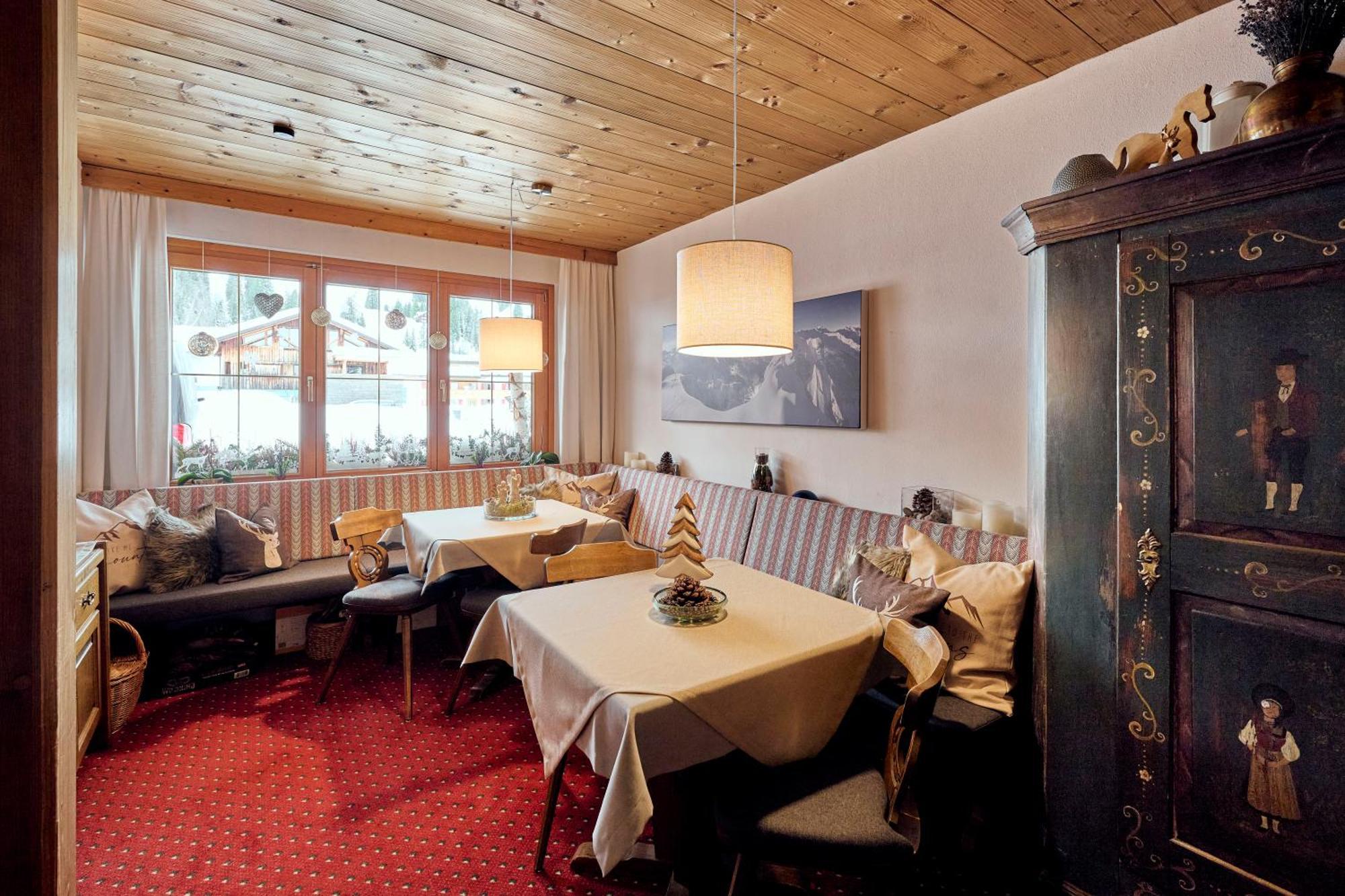Appartementhaus Holiday Lech Extérieur photo
