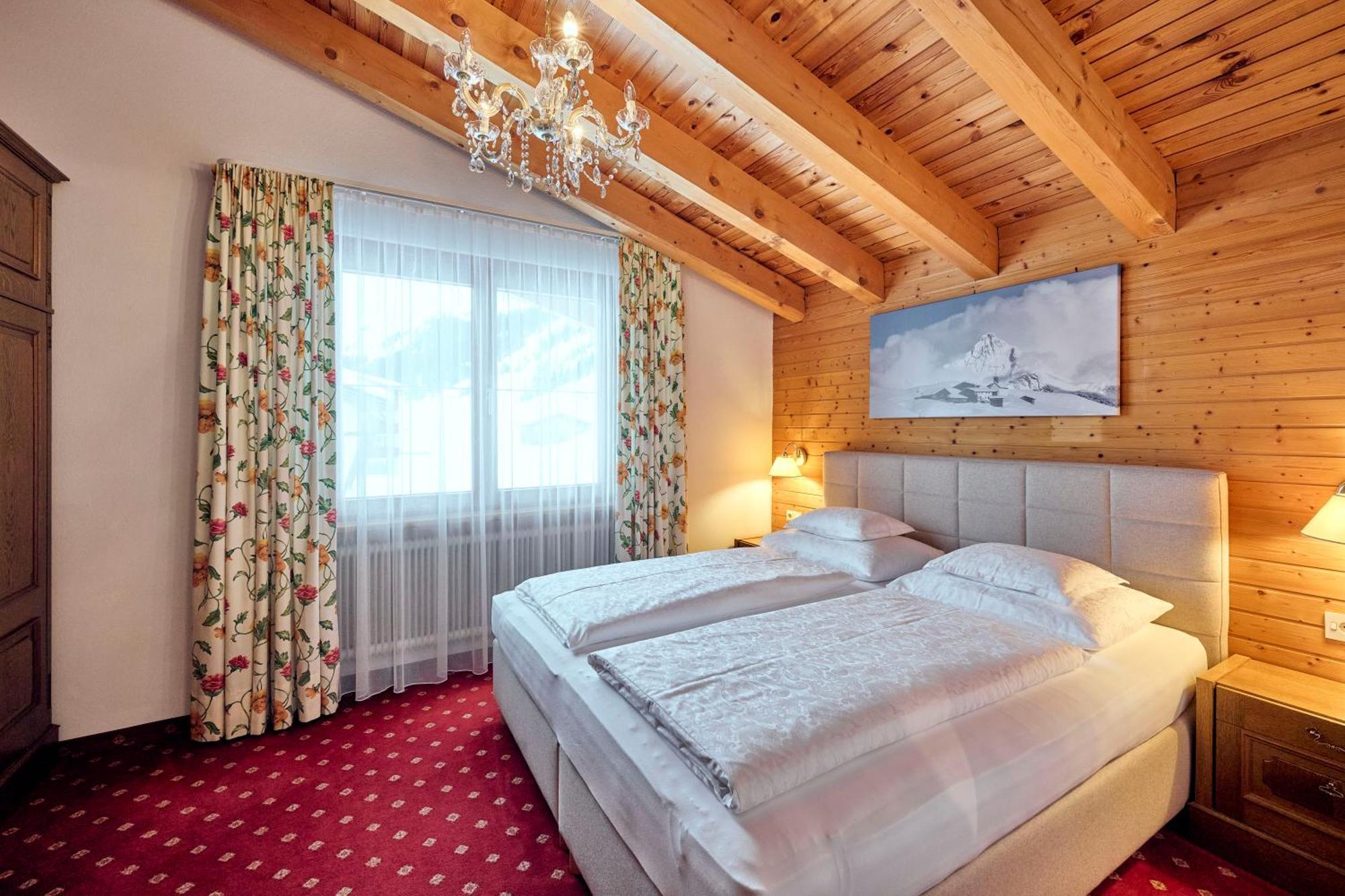 Appartementhaus Holiday Lech Extérieur photo
