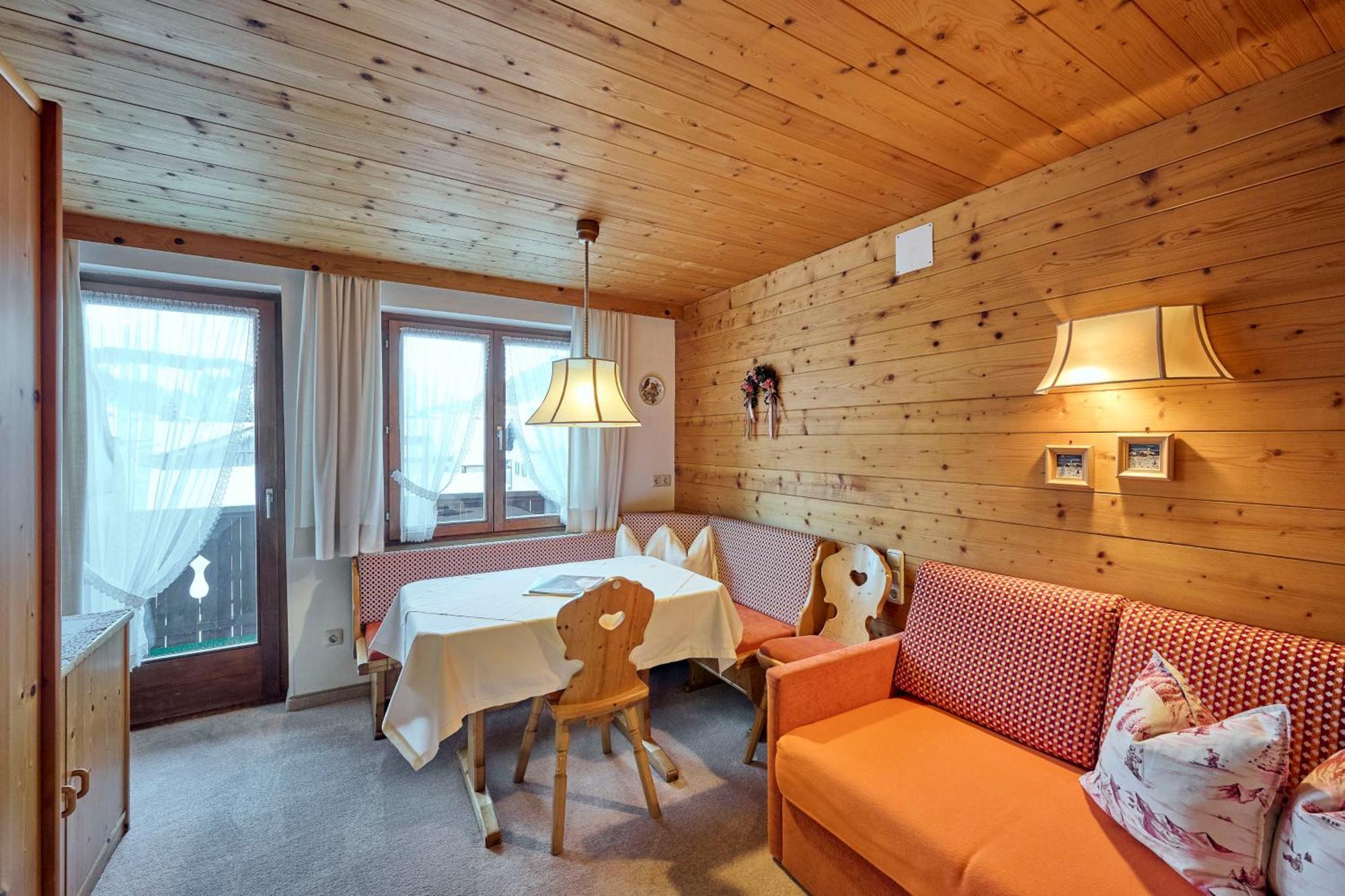 Appartementhaus Holiday Lech Extérieur photo