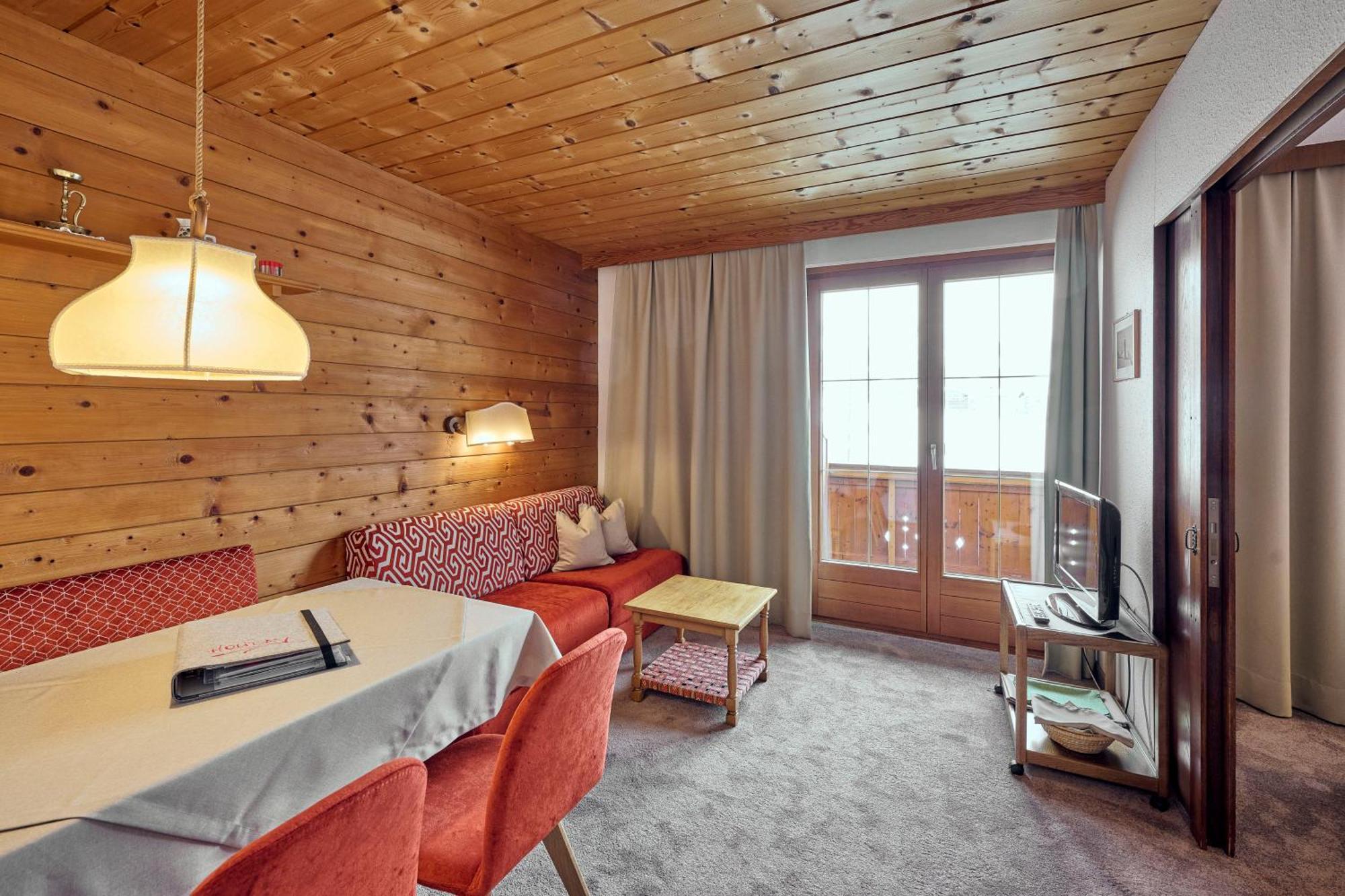 Appartementhaus Holiday Lech Extérieur photo