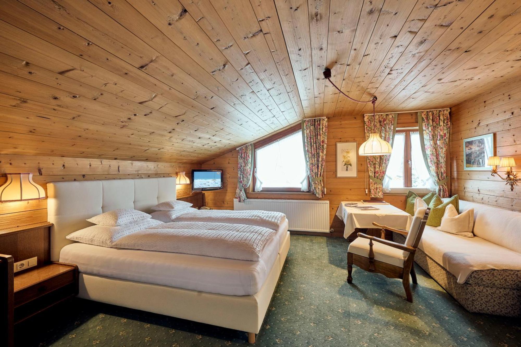 Appartementhaus Holiday Lech Extérieur photo