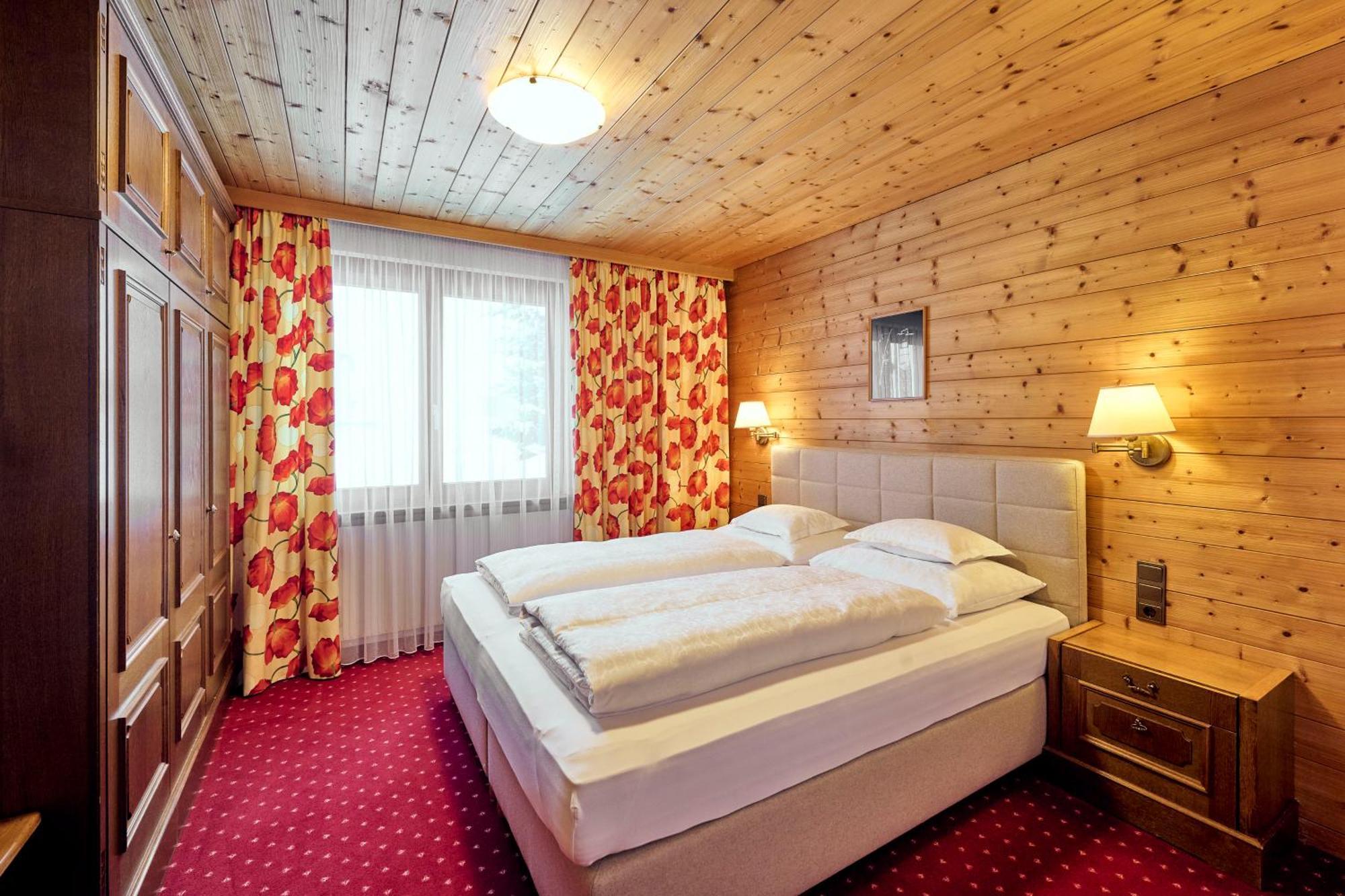 Appartementhaus Holiday Lech Extérieur photo