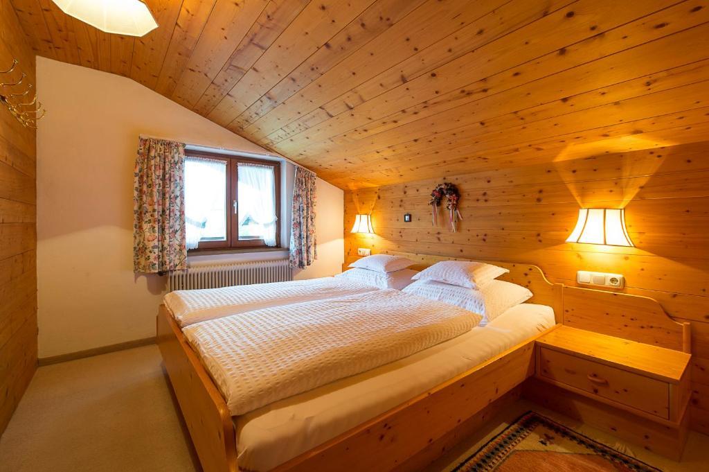Appartementhaus Holiday Lech Extérieur photo