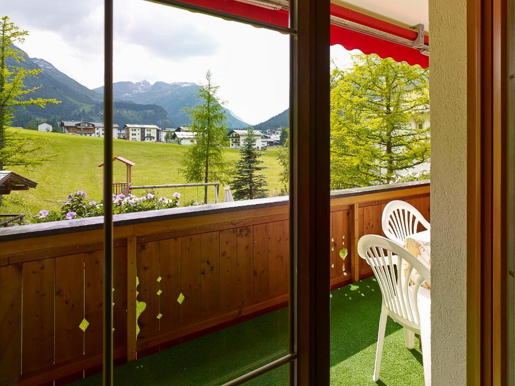 Appartementhaus Holiday Lech Extérieur photo